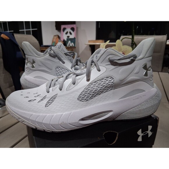 Athletic_Shoes
